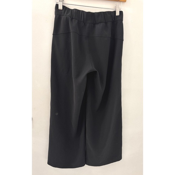 Lululemon Women's Black On the Fly Wide-Leg 7/8 Pants size 2 Athleisure - Picture 3 of 5